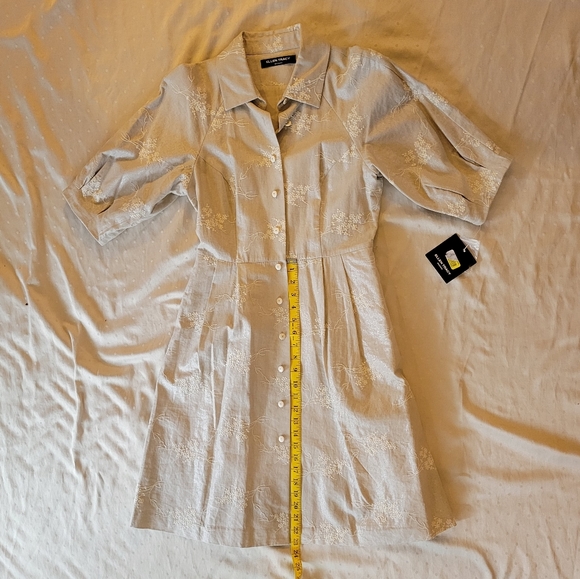 Ellen Tracy Dress w/ Belt - size 6 - Picture 10 of 15